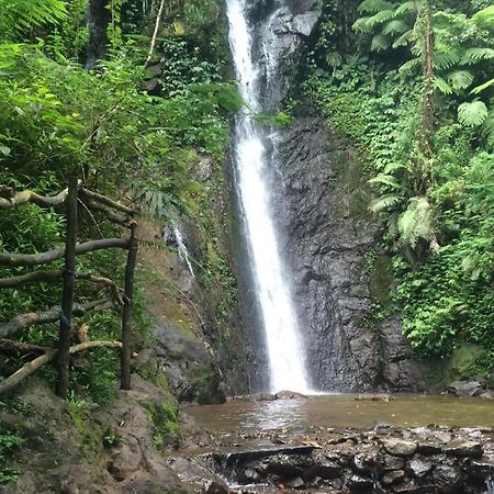 Oyo 93146 Lamin Indah Hotell Puncak Exteriör bild