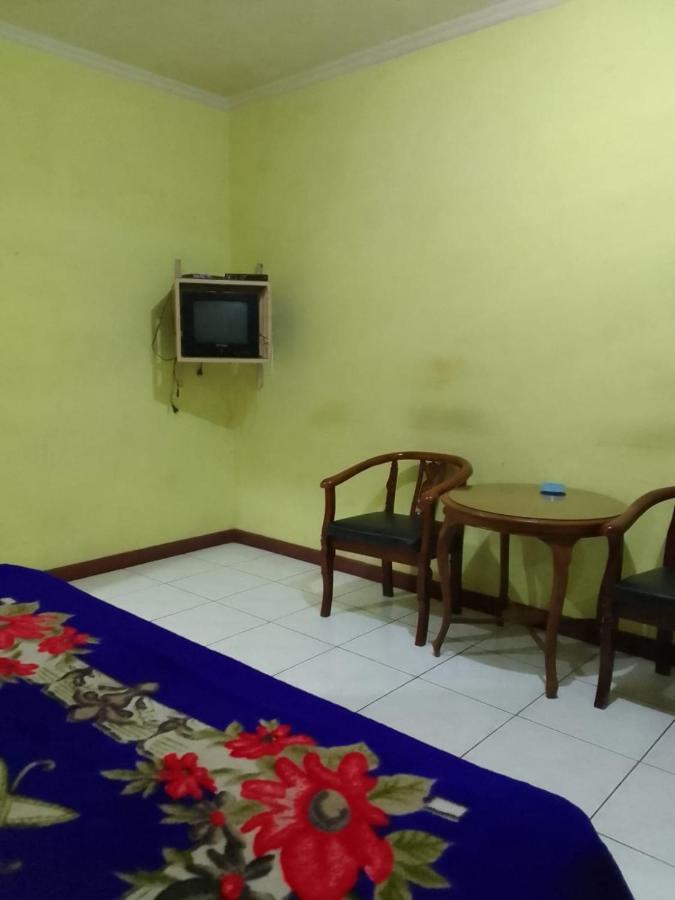 Oyo 93146 Lamin Indah Hotell Puncak Exteriör bild