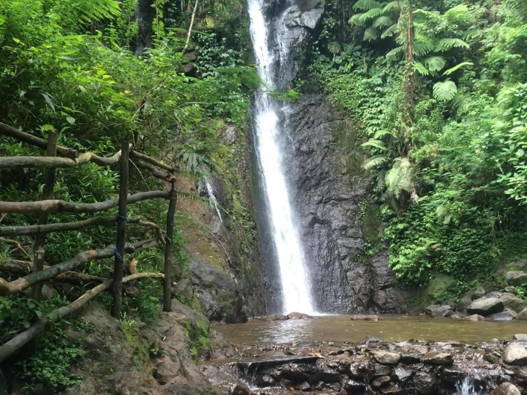 Oyo 93146 Lamin Indah Hotell Puncak Exteriör bild